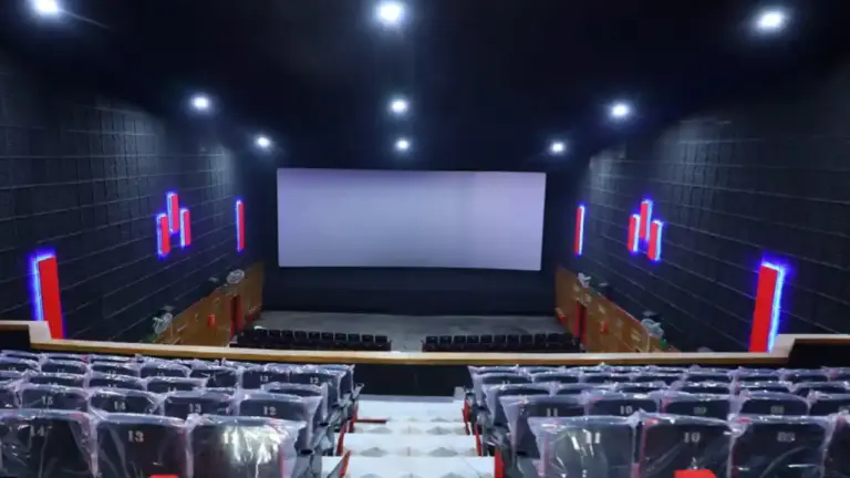 Chandrodaya Cinemas Vidyapeeta Circle
